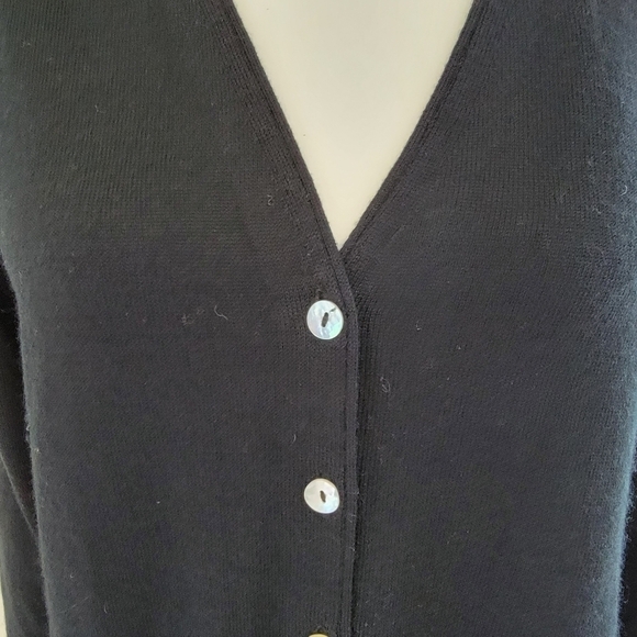 Euc valda black buttonfront cardigan size medium - Picture 3 of 9